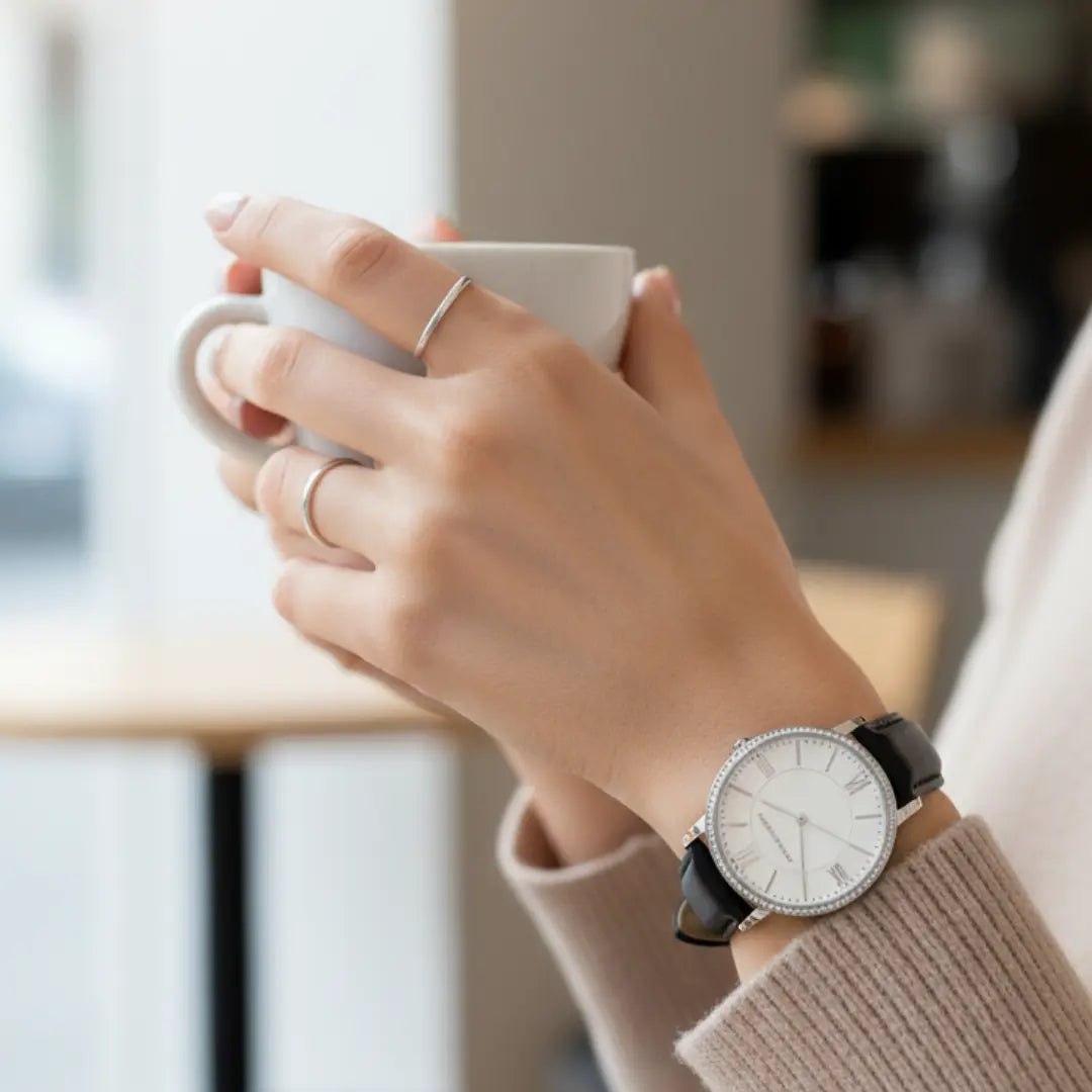 Relógio Feminino Pulseira de Couro - Prata Classic Noir