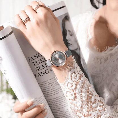 Relógio Curren Feminino Redondo De Couro - 02