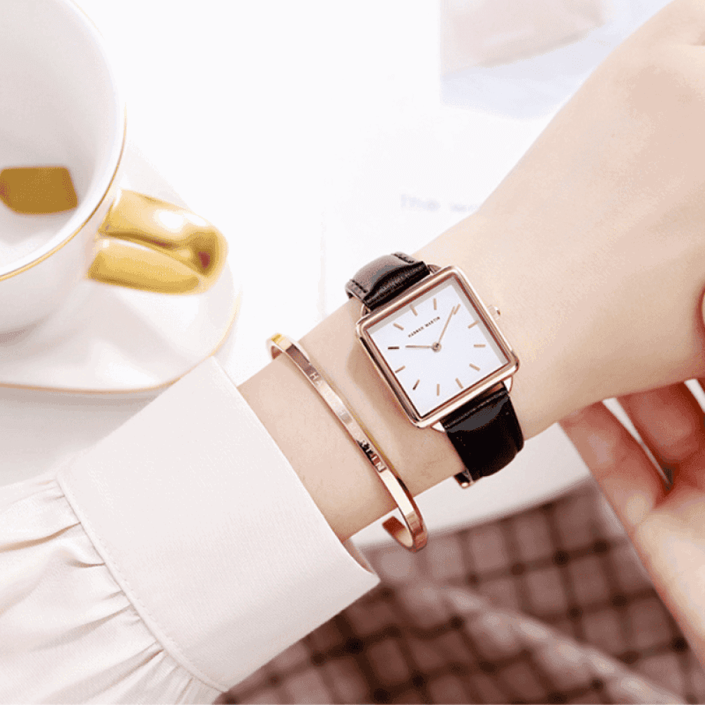 Relógio Hannah Martin Feminino Quadrado De Couro Hm - 13