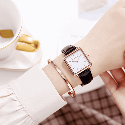 Relógio Hannah Martin Feminino Quadrado De Couro Hm - 13